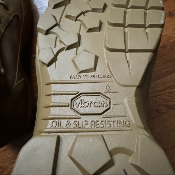 New Mens Danner GTX-8 Boots - Picture 7 of 8